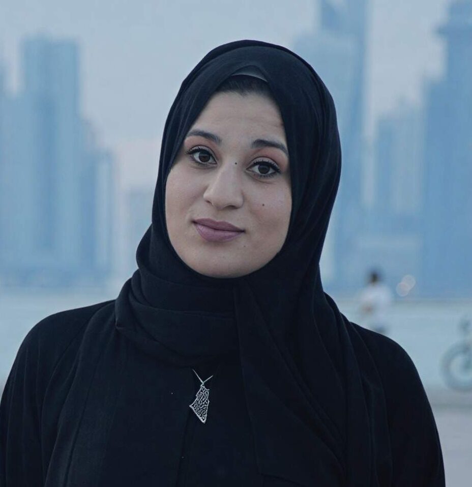 السيدة إسراء صالح، باحثة في مجال العمل الإنساني